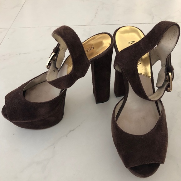 MICHAEL KORS suede platform sandal - Picture 4 of 5